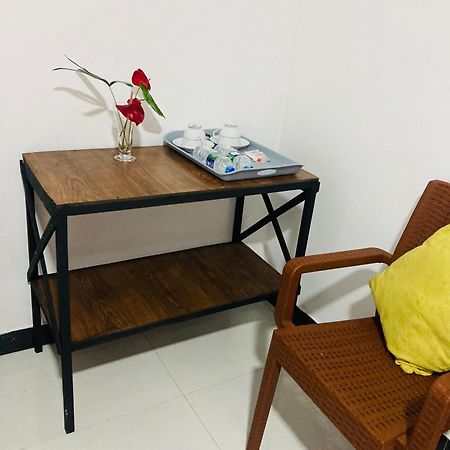 פולונרואה Malee Homestay מראה חיצוני תמונה