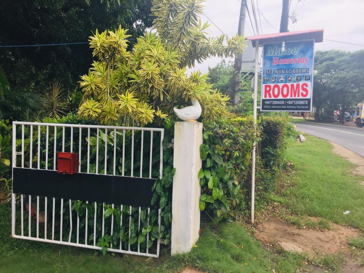 פולונרואה Malee Homestay מראה חיצוני תמונה